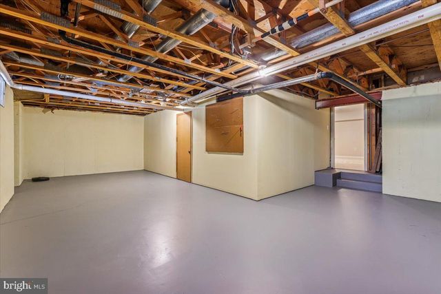 3105 MILLER HEIGHTS RD, Oakton, VA 22124