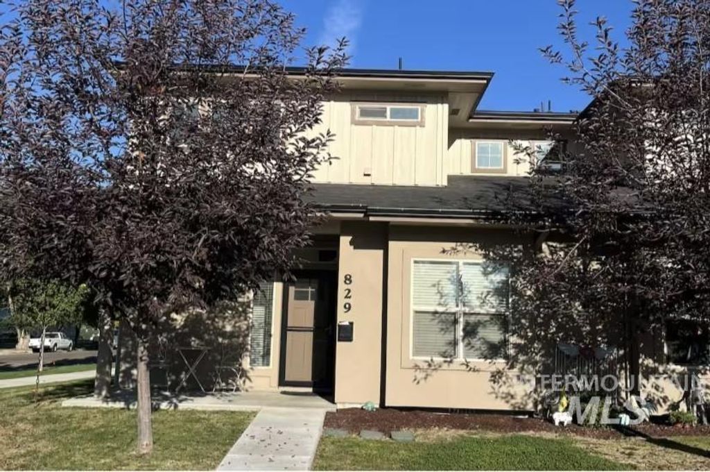 827-829 17th Ave. South, Nampa, ID 83651
