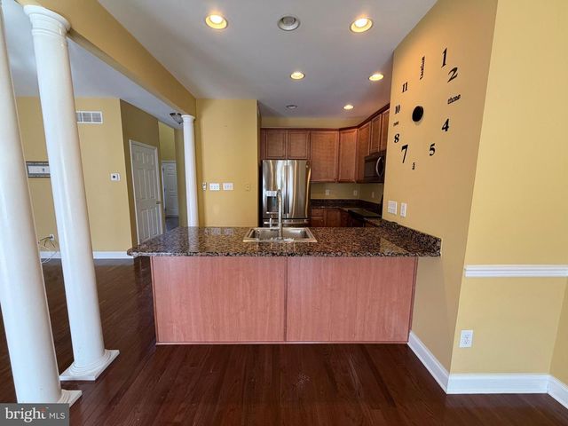 26 GLACIER DR, Berlin, NJ 08009