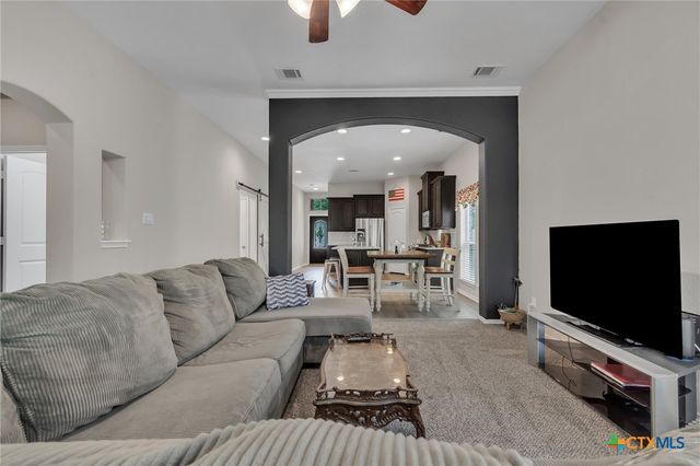 217 Split Rail Drive, San Marcos, TX 78666
