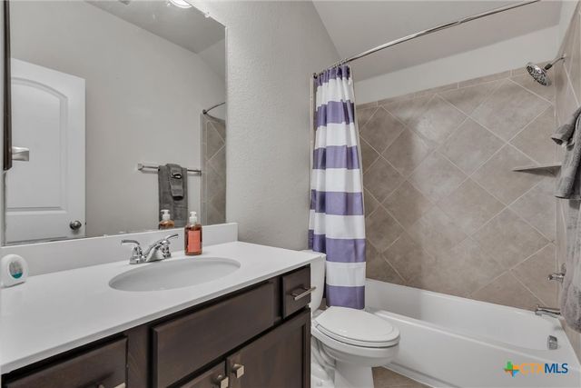 217 Split Rail Drive, San Marcos, TX 78666