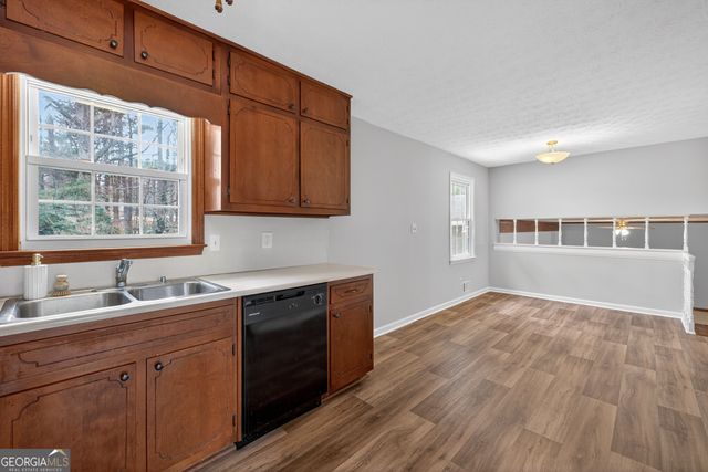 2015 Highriggs Lane, Snellville, GA 30078