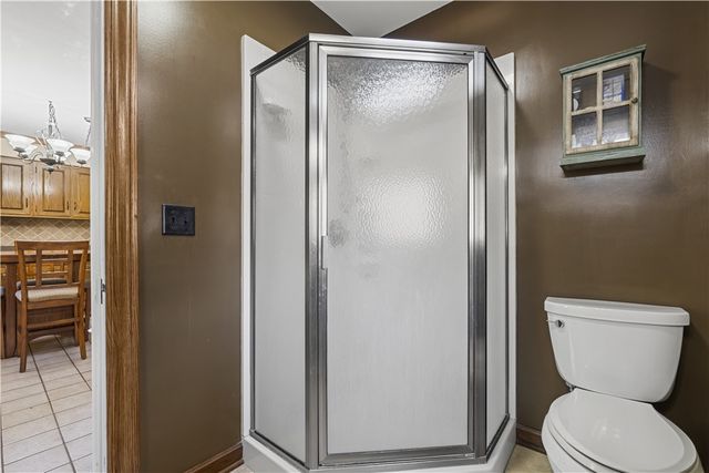 935 Alcoma St, Sharon, PA 16146