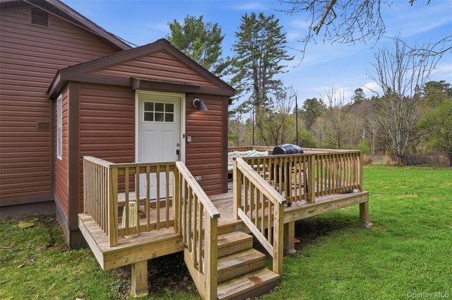 27 Old County Road, Cochecton, NY 12726