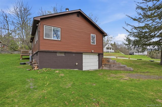 27 Old County Road, Cochecton, NY 12726