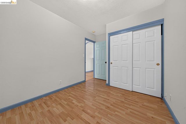 1058 Kains Ave, Albany, CA 94706