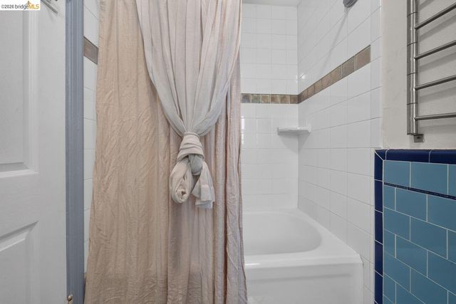 1058 Kains Ave, Albany, CA 94706