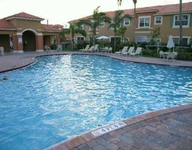 4961 Windward Way, Fort Lauderdale, FL 33312