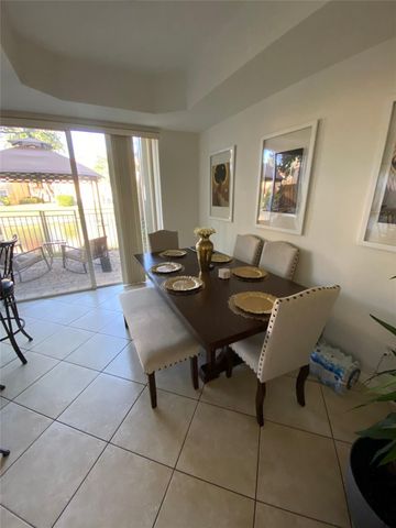 4961 Windward Way, Fort Lauderdale, FL 33312