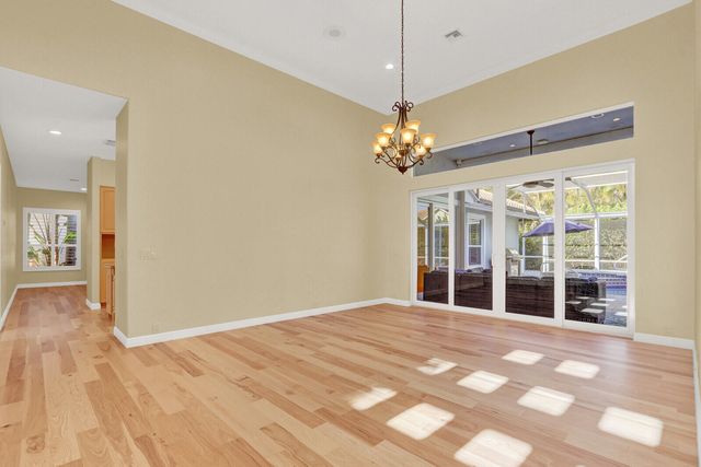 10 Martinique Cove, Palm Beach Gardens, FL 33418