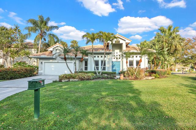 10 Martinique Cove, Palm Beach Gardens, FL 33418