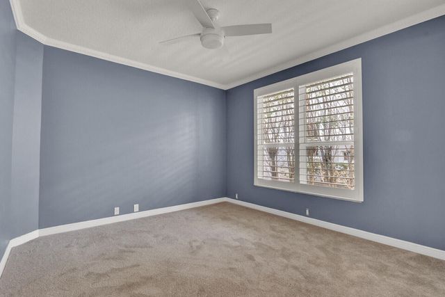 10 Martinique Cove, Palm Beach Gardens, FL 33418