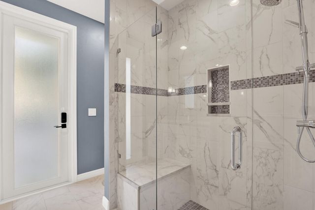 10 Martinique Cove, Palm Beach Gardens, FL 33418