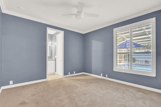 10 Martinique Cove, Palm Beach Gardens, FL 33418