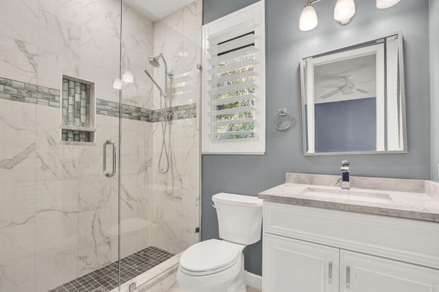 10 Martinique Cove, Palm Beach Gardens, FL 33418