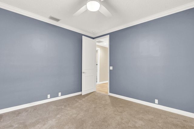 10 Martinique Cove, Palm Beach Gardens, FL 33418