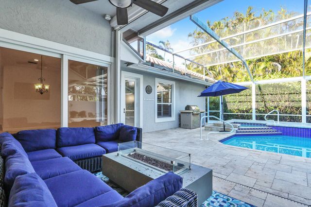 10 Martinique Cove, Palm Beach Gardens, FL 33418