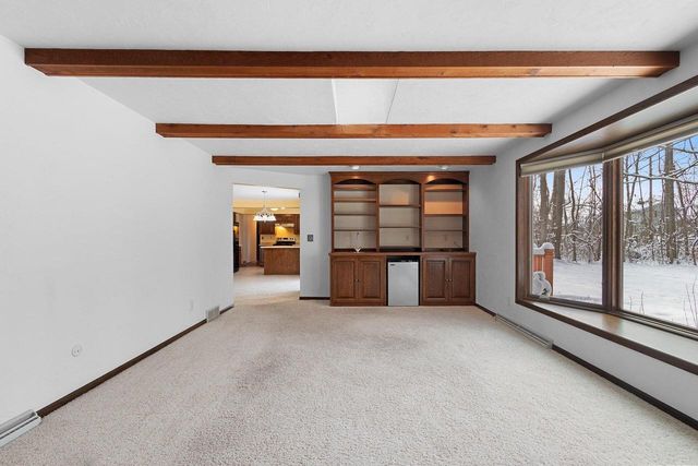 1444 Hazelwood DRIVE, Manitowoc, WI 54220