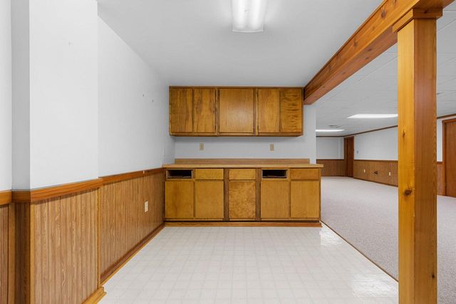 1444 Hazelwood DRIVE, Manitowoc, WI 54220