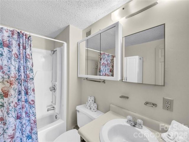 303 Sugar Top Drive 2716, Sugar Mountain, NC 28604