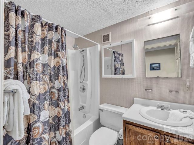 303 Sugar Top Drive 2716, Sugar Mountain, NC 28604