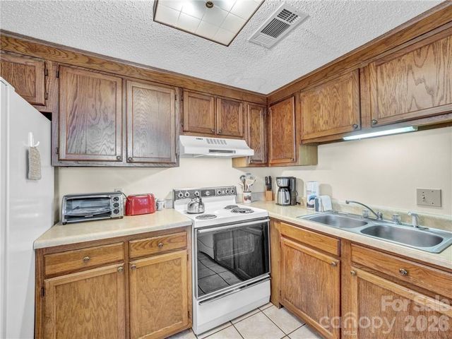 303 Sugar Top Drive 2716, Sugar Mountain, NC 28604