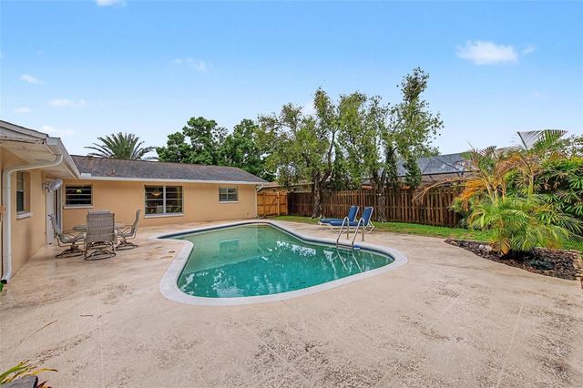 14317 110TH TERRACE, Largo, FL 33774