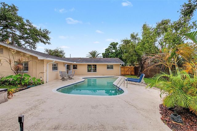 14317 110TH TERRACE, Largo, FL 33774