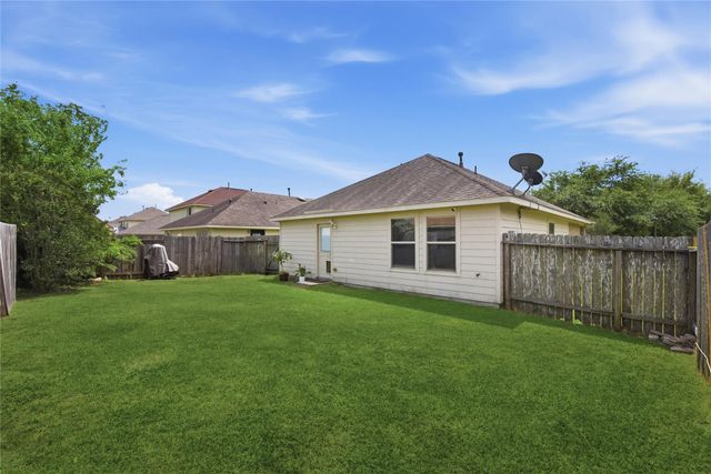 4335 Plumeria Avenue, Baytown, TX 77521