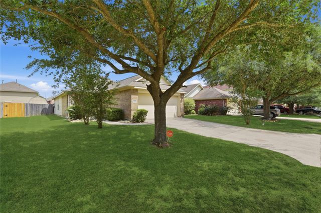 4335 Plumeria Avenue, Baytown, TX 77521