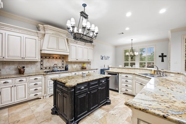 18 Kendal Court, Heath, TX 75032