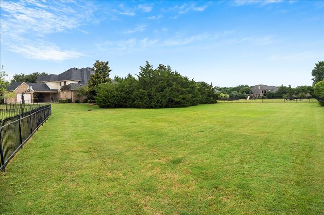 18 Kendal Court, Heath, TX 75032