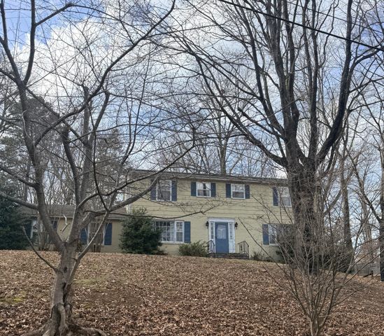 3943 Park LN, Roanoke, VA 24015