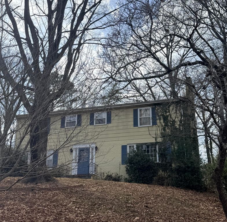3943 Park LN, Roanoke, VA 24015
