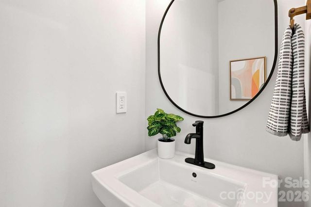 260 Parkwood Avenue, Charlotte, NC 28206