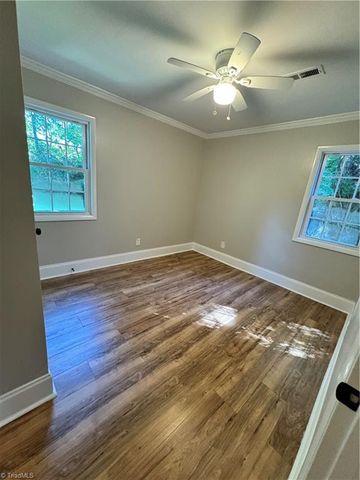 924 Dillard Street, Greensboro, NC 27403