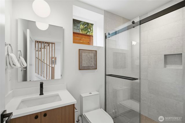 7533 31st Avenue NE, Seattle, WA 98115