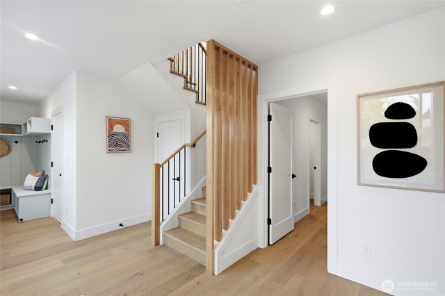 7533 31st Avenue NE, Seattle, WA 98115