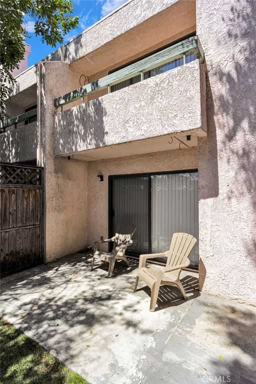 Image 36 of property listing at 9906 Owensmouth, Chatsworth, CA 91311