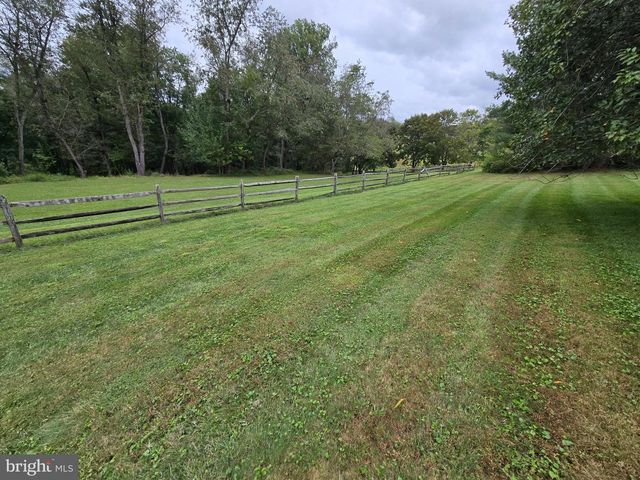 3005 DUNCAN RD, White Hall, MD 21161