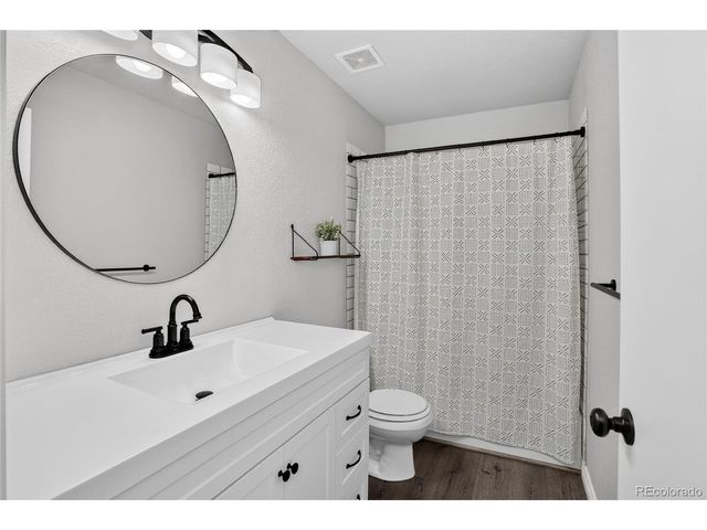115 Falcon Cir, Mead, CO 80542