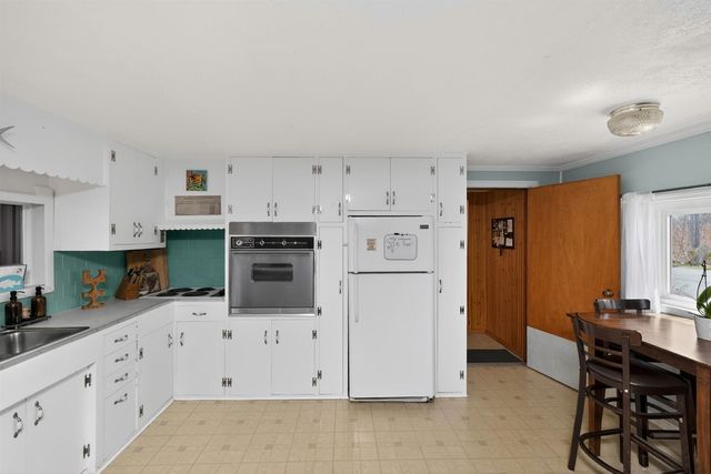 68258 Cassopolis Road, Cassopolis, MI 49031