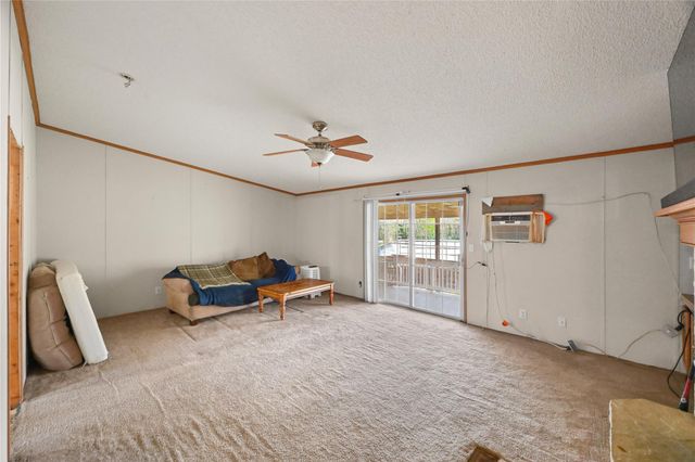 74 County Road 4400, Dayton, TX 77535