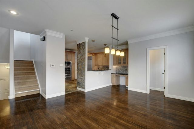 2101 N Lamar BLVD 7, Austin, TX 78705