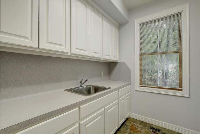 2101 N Lamar BLVD 7, Austin, TX 78705