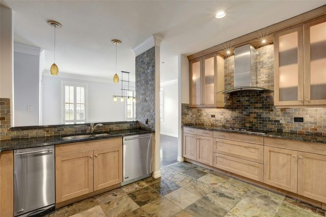 2101 N Lamar BLVD 7, Austin, TX 78705