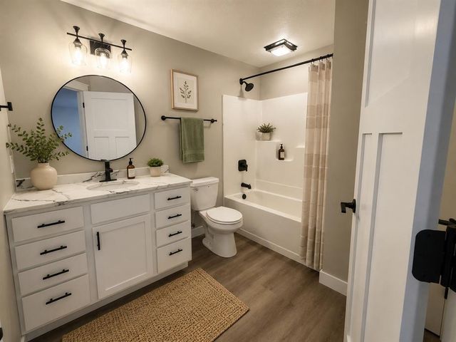 724 Sequoia Drive, Altoona, WI 54720