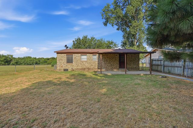 2050 Avon Drive, Denison, TX 75020