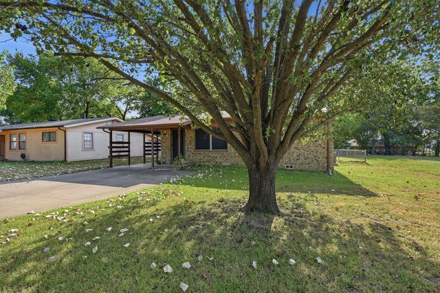2050 Avon Drive, Denison, TX 75020