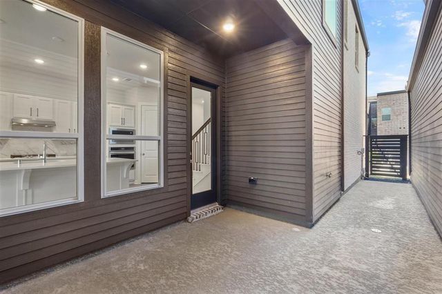 16647 Texas Hill Country Road, Cypress, TX 77433